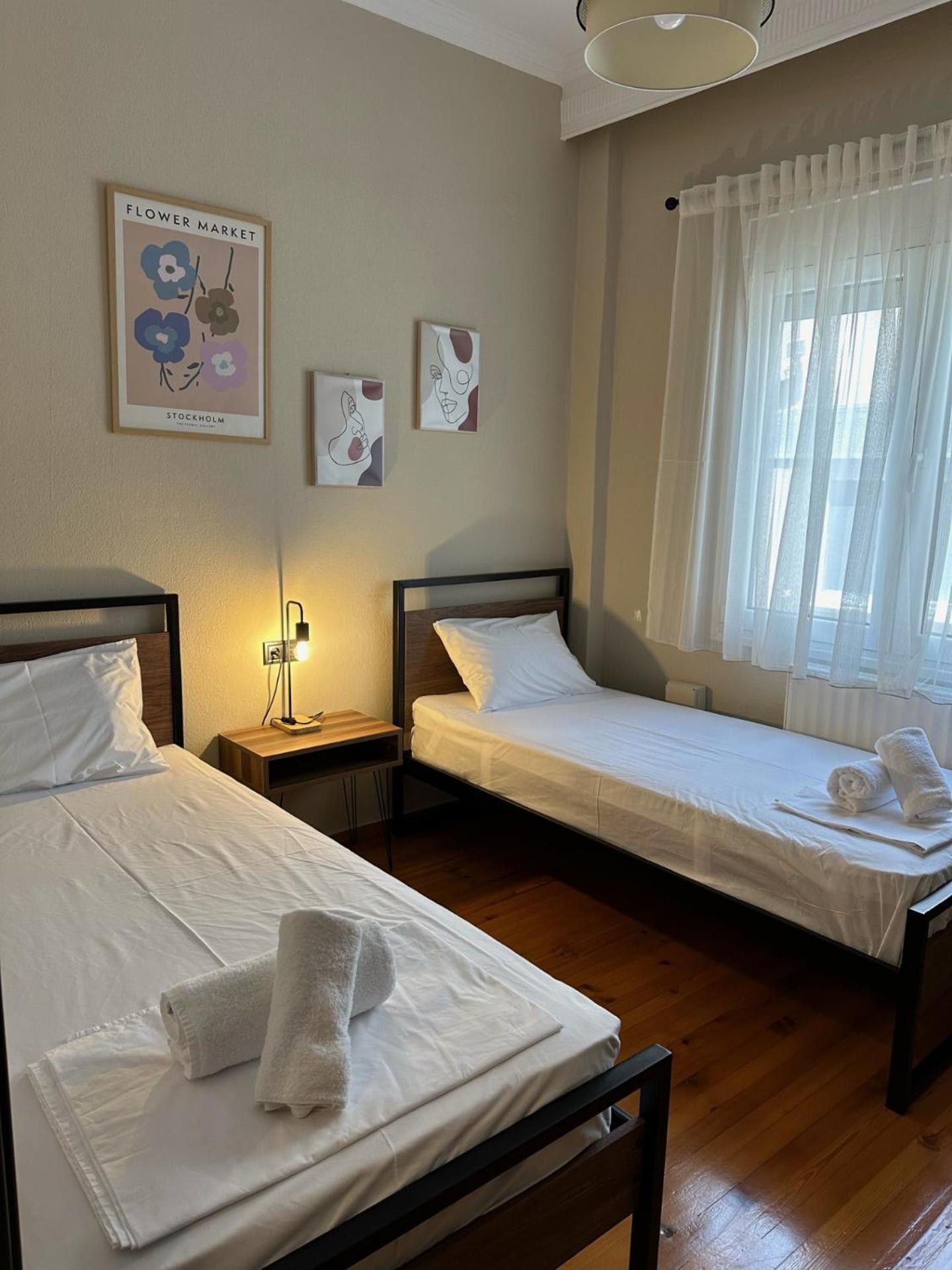 Konar Guest House อเล็กซานโดรโพลิส ภายนอก รูปภาพ